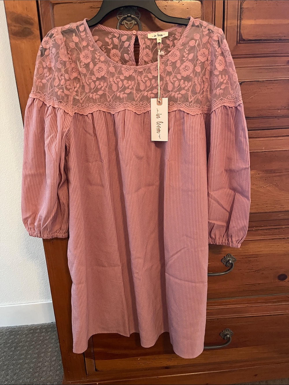 In Bloom Lace Mauve Dress Size Medium NWT